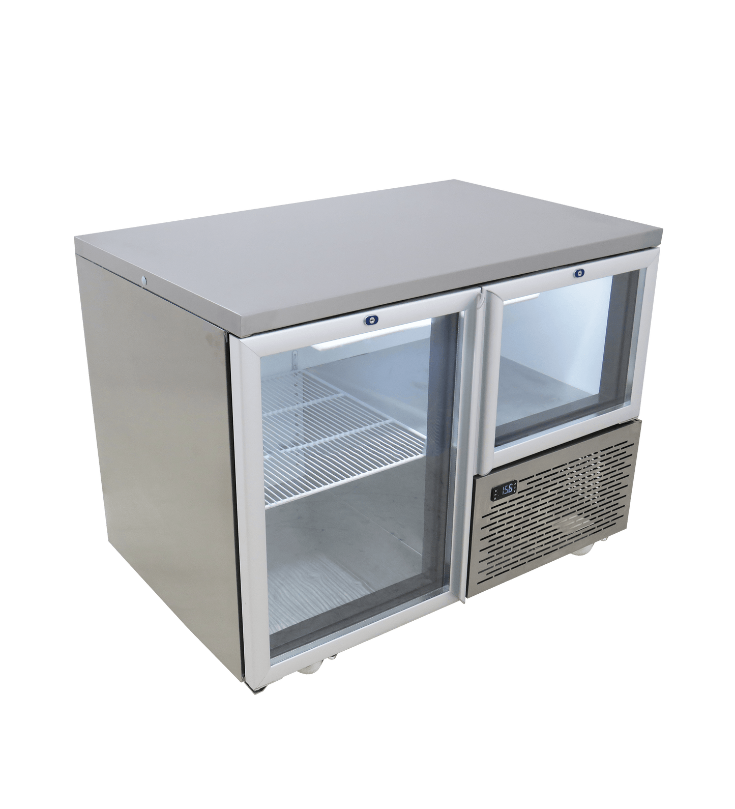 FRIDGE STAR UNDER BAR FRIDGE S/S EXTERIOR 1 AND HALF SWING GLASS DOORS INCL
CASTORS AND EMS - FLAT TOP - Catering