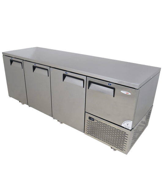 FRIDGE STAR UNDER BAR FRIDGE S/S EXTERIOR 3 AND HALF SWING SOLID DOORS INCL
CASTORS AND EMS - FLAT TOP - Catering